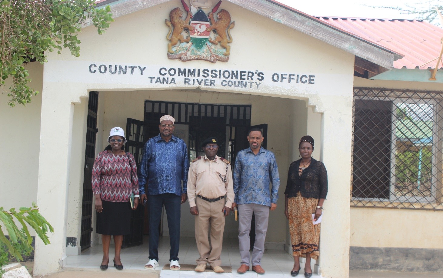 NCPD Board Chairman Hon Ali Wario CBS ( 2nd left) flanked by the County Commissioner Tana River Mr Joseph Mwangi Wamuti ( Centre) NCPd Director General Dr Mohamed Sheikh ( 2nd Right) Dr Wambu Kung’u Ag Director Research Monitoring & Evaluation Directorate and Ms Lucy Kimondo, Director Public Education and Advocacy during the research dialogues in Tana River County.